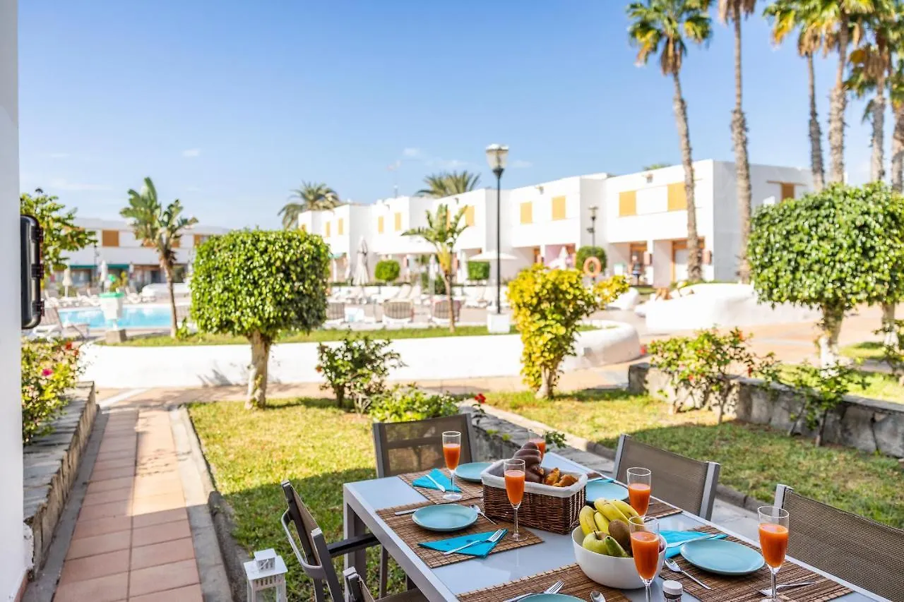The Sea Breeze Pool Free Parking Next To Sea Apartment San Bartolome de Tirajana