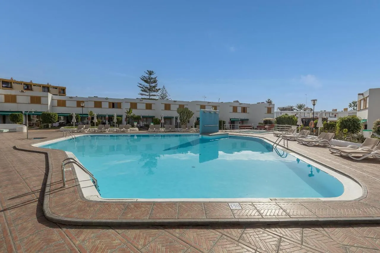 The Sea Breeze Pool Free Parking Next To Sea Apartment San Bartolome de Tirajana